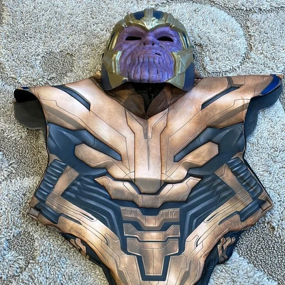 Thanos child’s costume. Size M (8/10) - Picture 3 of 4